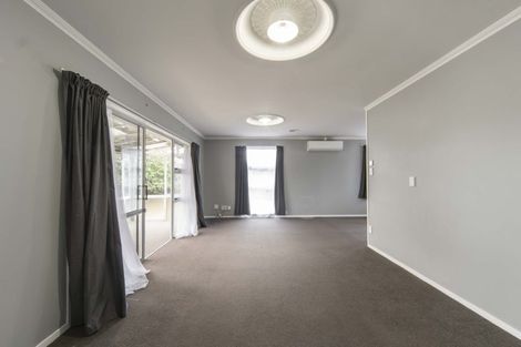 Photo of property in 81 Oakfield Crescent, Pukete, Hamilton, 3200