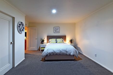 Photo of property in 124 Vaughans Road, Long Bay, Albany, 0792