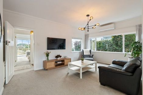 Photo of property in 55 Cashmere Avenue, Khandallah, Wellington, 6035