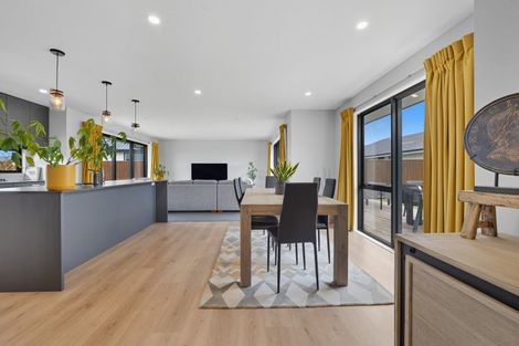 Photo of property in 2 Crest Place, Rolleston, 7615