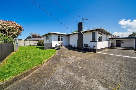 Photo of property in 105 Wilson Street, Hawera, 4610