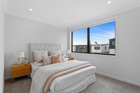 Photo of property in 10 Nuku Place, Manurewa, Auckland, 2102