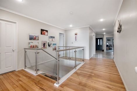 Photo of property in 108 Vipond Road, Stanmore Bay, Whangaparaoa, 0932