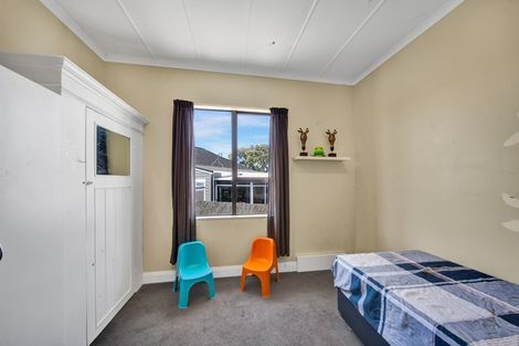 Photo of property in 28 Maratahu Street, Westown, New Plymouth, 4310