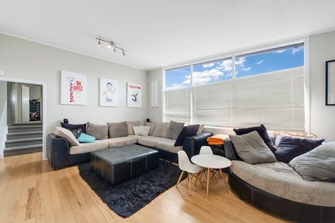 Photo of property in 11 Swan Crescent, Pakuranga, Auckland, 2010