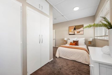 Photo of property in 24 Wha Street, Lyall Bay, Wellington, 6022