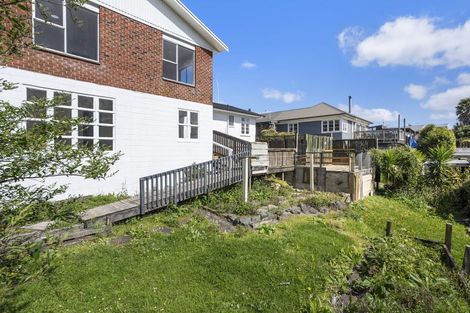 Photo of property in 639 Swanson Road, Swanson, Auckland, 0612