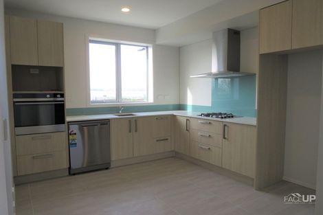 Photo of property in 21 Ceramic Lane, New Lynn, Auckland, 0600