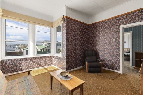 Photo of property in 52 Freyberg Street, Lyall Bay, Wellington, 6022