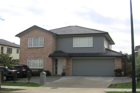 Photo of property in 22 Coachman Drive, Flat Bush, Auckland, 2016