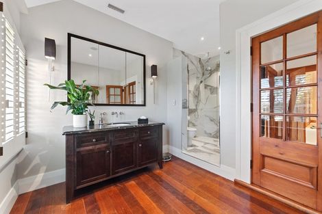 Photo of property in 5 Saint Barnabas Lane, Fendalton, Christchurch, 8052