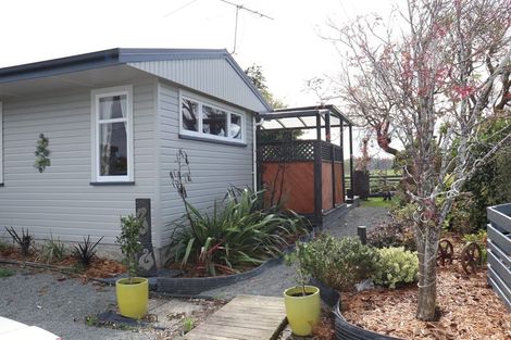 Photo of property in 19 Lake Road, Longbush, Invercargill, 9871