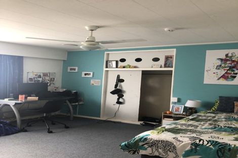 Photo of property in 25 Moreton Road, Carterton, 5713