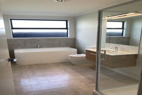 Photo of property in 47 Empire Crescent, Papamoa, 3118