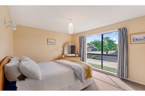 Photo of property in 23 Te Maru Place, Redwood, Christchurch, 8051