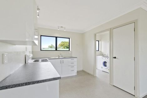 Photo of property in 1/8a View Road, Papakura, 2110
