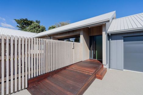Photo of property in 23 Datum Way, Paraparaumu, 5032