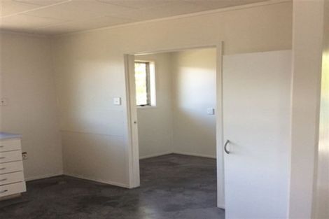 Photo of property in 18 Penfold Place, Henderson, Auckland, 0610