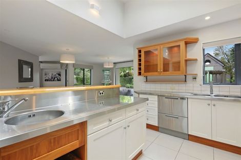 Photo of property in 13 Thorrington Road, Cashmere, Christchurch, 8022