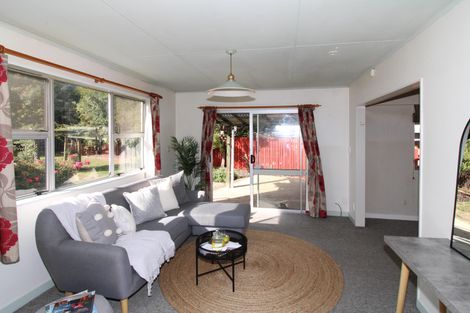 Photo of property in 78 Victoria Street, Carterton, 5713