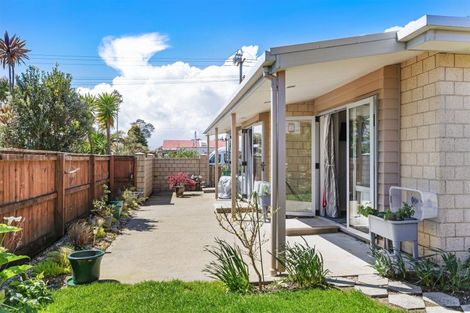 Photo of property in 30 Russell Street, Westport, 7825