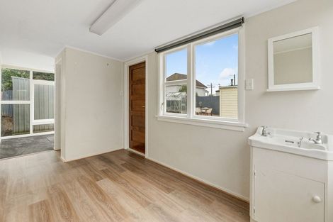Photo of property in 5 Freyberg Street, Saint Kilda, Dunedin, 9012