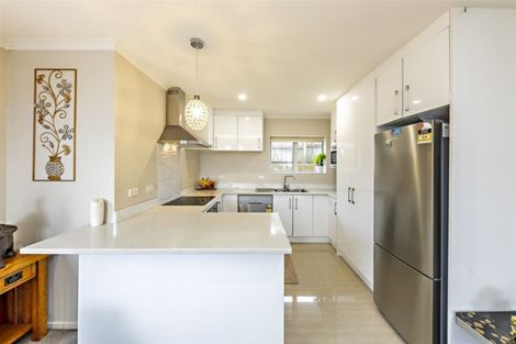 Photo of property in 55c Senator Drive, Manurewa, Auckland, 2105