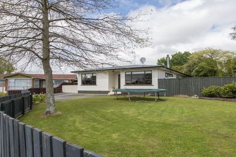 Photo of property in 55 Abraham Crescent, Milson, Palmerston North, 4414