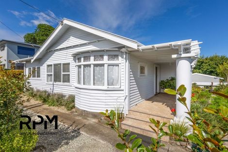 Photo of property in 84 Gover Street, New Plymouth, 4310