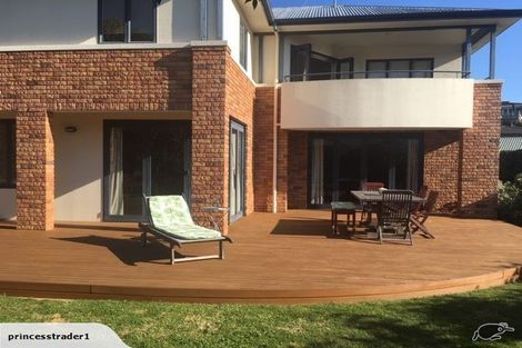 Photo of property in 9 Dallinger Street, St Andrews, Hamilton, 3200