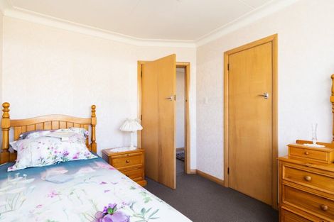 Photo of property in 2 Kennedy Road, Fairfield, Dunedin, 9018