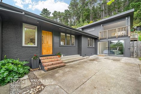 Photo of property in 48 Jocelyn Crescent, Pinehaven, Upper Hutt, 5019