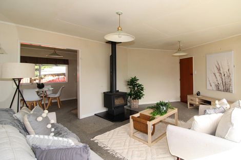 Photo of property in 78 Victoria Street, Carterton, 5713