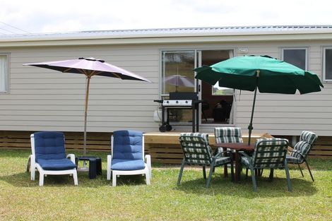 Photo of property in 38 Paradise Road, Coopers Beach, 0420