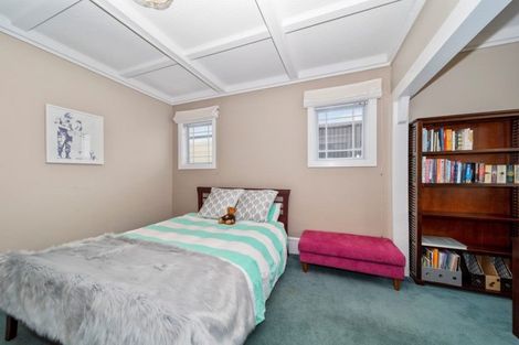 Photo of property in 231 Saint Aubyn Street, New Plymouth, 4310