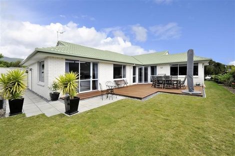 Photo of property in 16 Ashbury Street, Stoke, Nelson, 7011