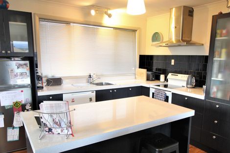 Photo of property in 90 Ashworth Street, Alexandra, 9320