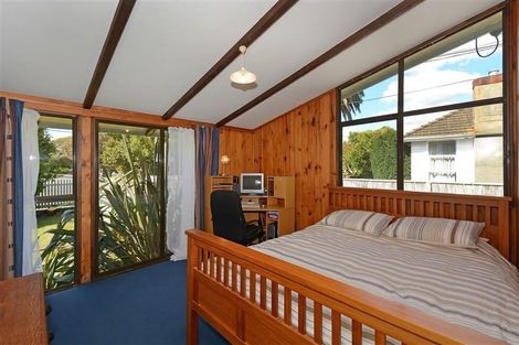 Photo of property in 2/115 Thackeray Street, Trentham, Upper Hutt, 5018