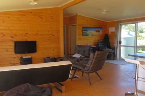 Photo of property in 38 Paradise Road, Coopers Beach, 0420