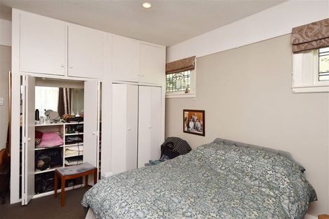 Photo of property in 19 Taupata Street, Redcliffs, Christchurch, 8081