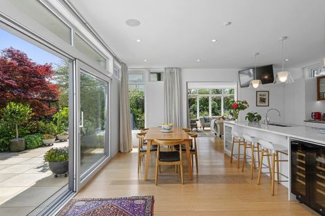 Photo of property in 62a Holly Road, St Albans, Christchurch, 8014