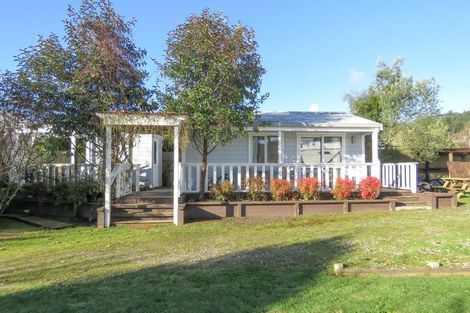 Photo of property in 68 Crampton Road, Reefton, 7830