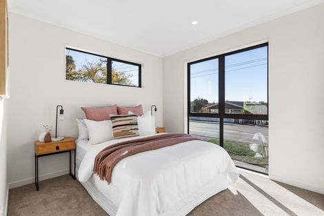 Photo of property in 136c Forrest Hill Road, Forrest Hill, Auckland, 0620