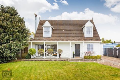 Photo of property in 22 Lyndale Place, Kelvin Grove, Palmerston North, 4414