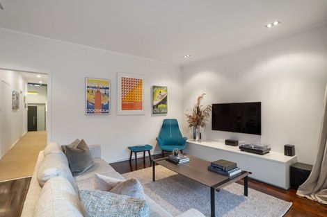 Photo of property in 17 West End Road, Herne Bay, Auckland, 1022