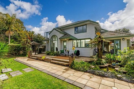 Photo of property in 26 Merewhira Road, Paremoremo, Albany, 0793