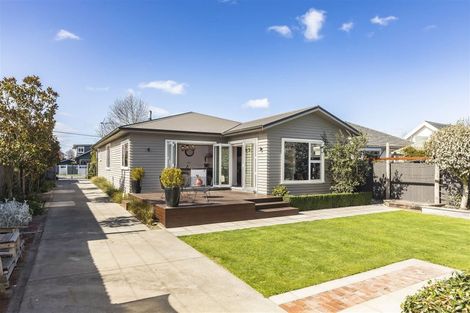 Photo of property in 7 Alpha Avenue, Strowan, Christchurch, 8052