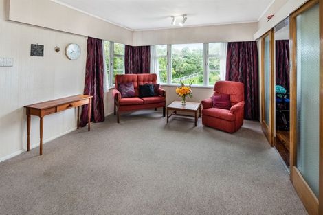 Photo of property in 103 Kenmore Street, Newlands, Wellington, 6037