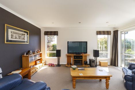Photo of property in 4/341 College Street, West End, Palmerston North, 4410