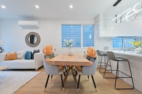 Photo of property in 80b Matipo Road, Te Atatu Peninsula, Auckland, 0610